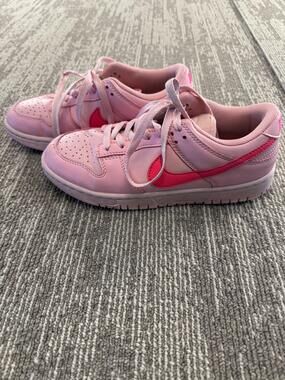 Nike Dunk Low‎ Shoes Womens Size 6.5 Pink Foam Active Fuchsia Low Top DH9756-600
